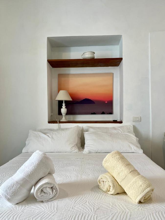 Bed and Breakfast Antica Dimora Santa Marina Salina Zewnętrze zdjęcie