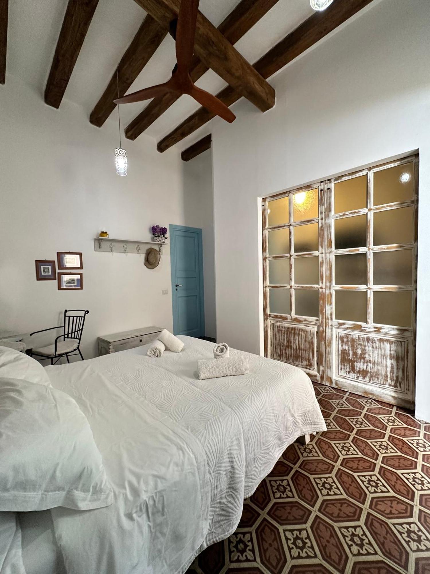 Bed and Breakfast Antica Dimora Santa Marina Salina Zewnętrze zdjęcie