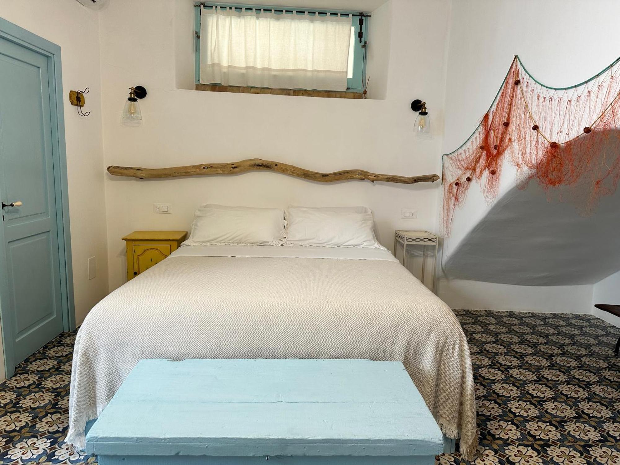 Bed and Breakfast Antica Dimora Santa Marina Salina Zewnętrze zdjęcie