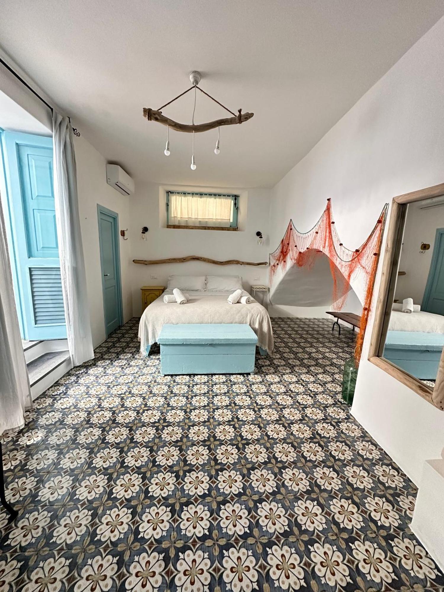Bed and Breakfast Antica Dimora Santa Marina Salina Zewnętrze zdjęcie
